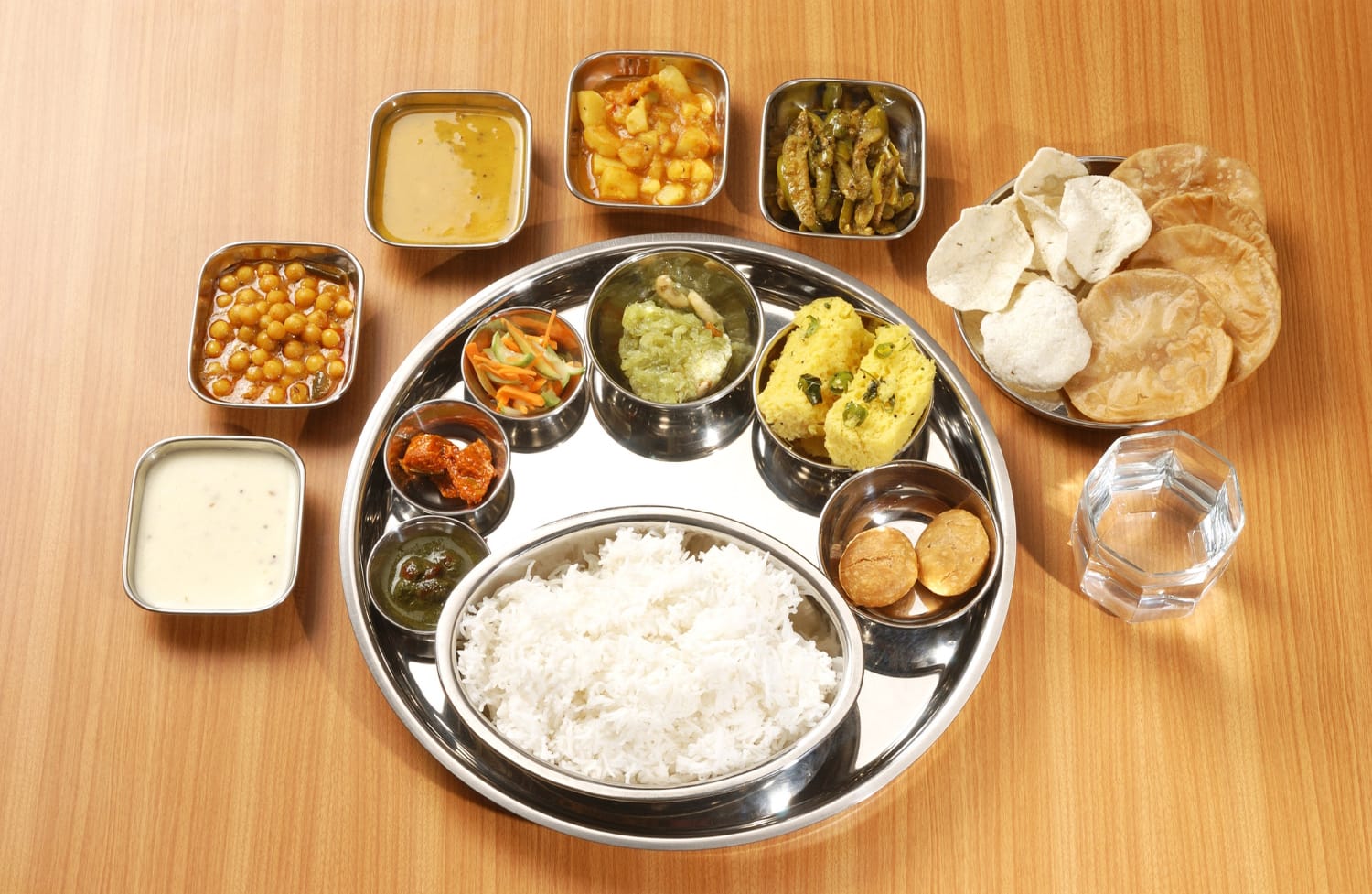 Home-Cooked vs. Restaurant Food: Why GKA is a better choice ?